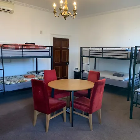 Eden Quay Private Inn