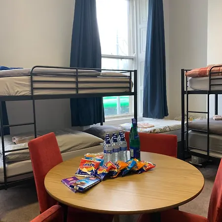 Eden Quay Private Inn *