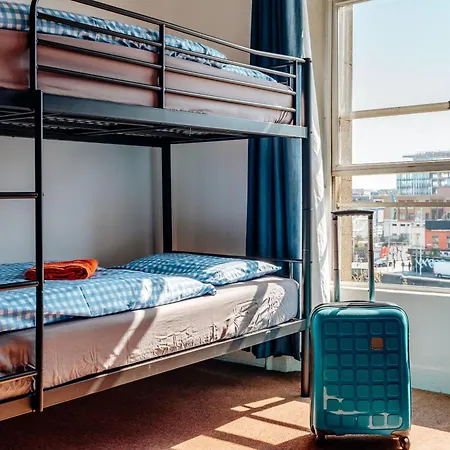 Eden Quay Private Inn *