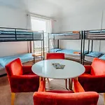 Eden Quay Private Inn 2*