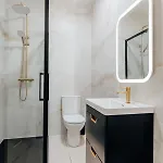 אורחן Eden Quay Private