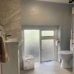 Eden Quay Private אורחן