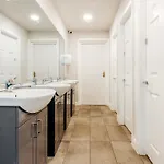 אורחן Eden Quay Private 2*