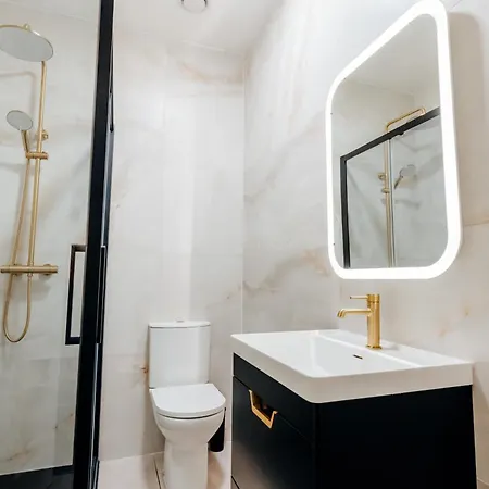 Eden Quay Private 2*