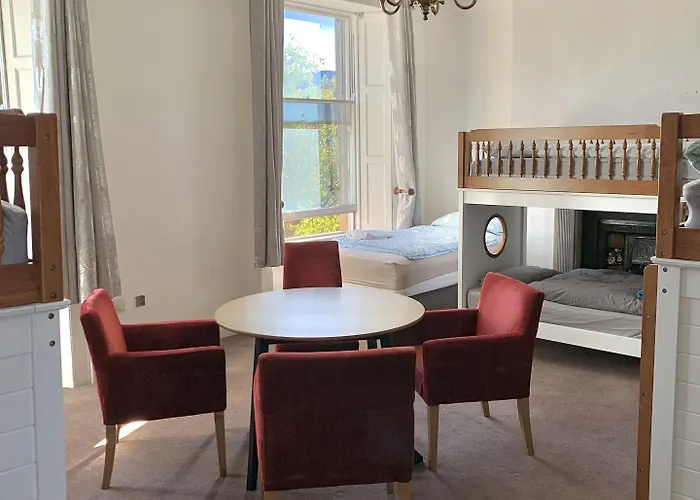 Eden Quay Private 2*