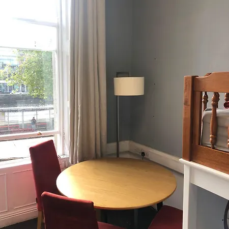 Eden Quay Private