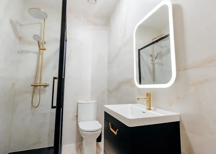 بيت ريفي Eden Quay Private دبلن