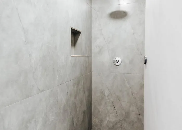 Eden Quay Private بيت ريفي 2*